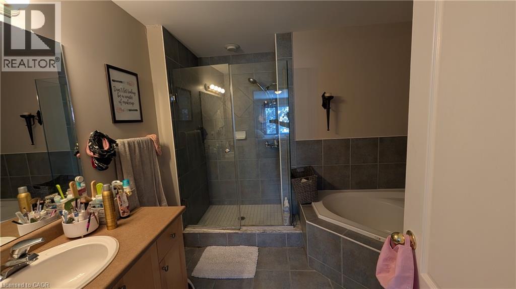 81 Valridge Drive Unit# 20, Ancaster, Ontario  L9G 5B7 - Photo 15 - 40802231