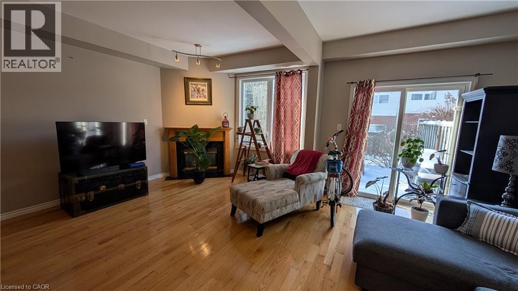 81 Valridge Drive Unit# 20, Ancaster, Ontario  L9G 5B7 - Photo 7 - 40802231