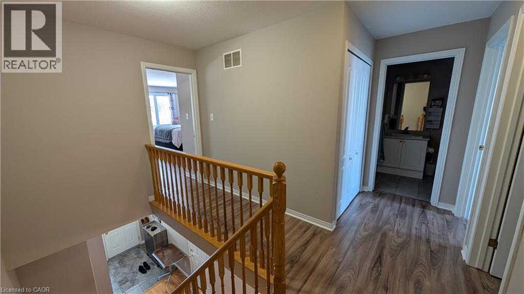 81 Valridge Drive Unit# 20, Ancaster, Ontario  L9G 5B7 - Photo 11 - 40802231