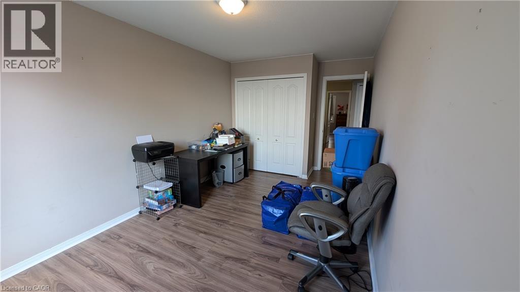 81 Valridge Drive Unit# 20, Ancaster, Ontario  L9G 5B7 - Photo 16 - 40802231