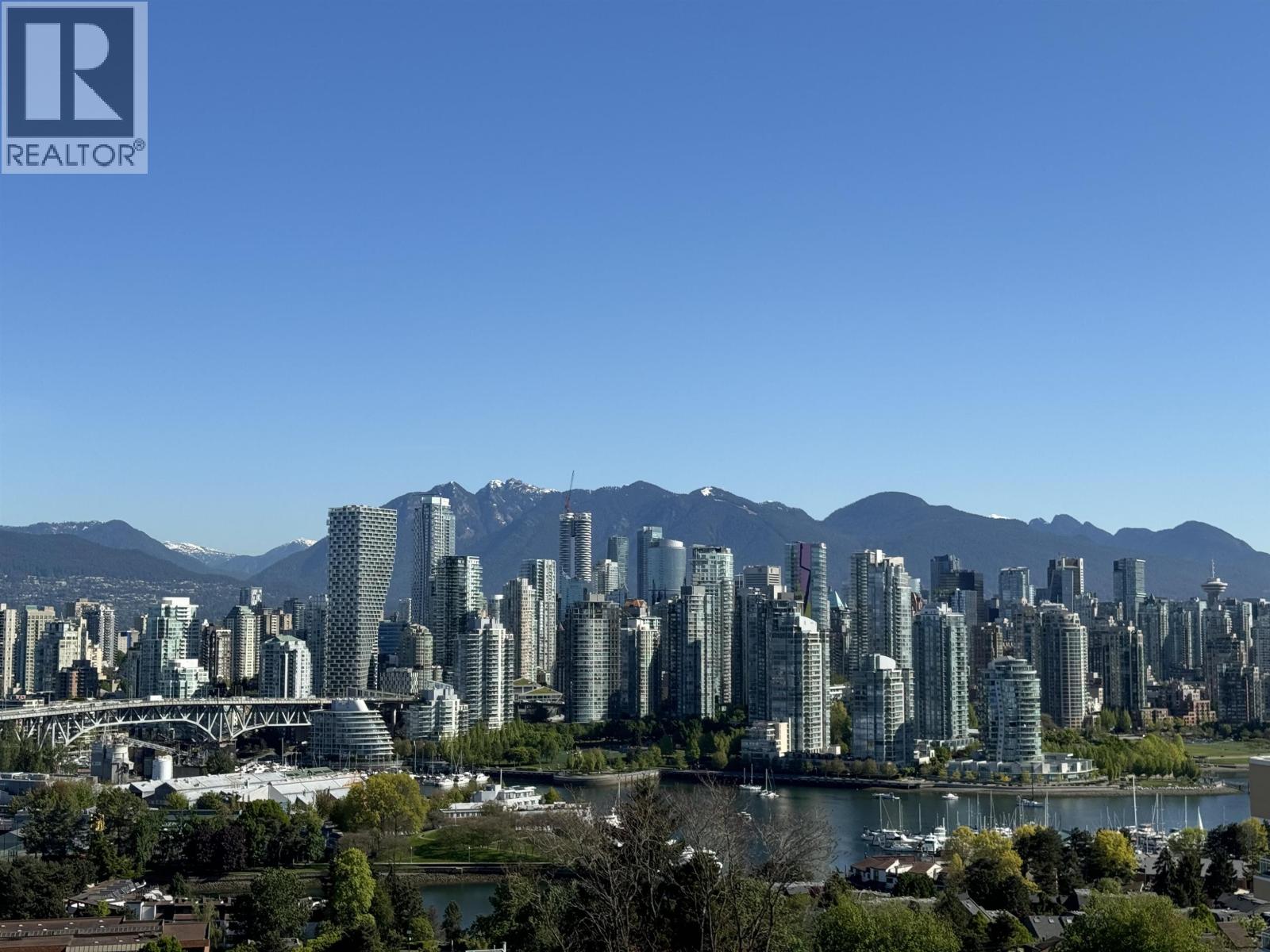 Ph 1268 W Broadway, Vancouver, British Columbia  V6H 1G6 - Photo 3 - R3054109