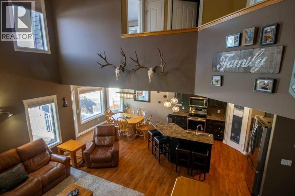 1204 1 Street Ne, Sundre, Alberta  T0M 1X0 - Photo 11 - A2282903