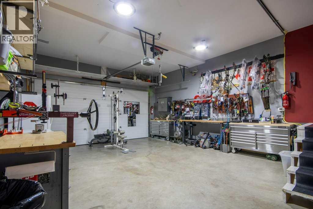 1204 1 Street Ne, Sundre, Alberta  T0M 1X0 - Photo 32 - A2282903