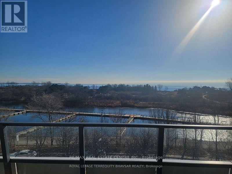 315 - 20 Shore Breeze Drive, Toronto, Ontario  M8V 1A1 - Photo 15 - W12674166