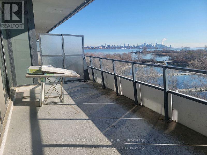 315 - 20 Shore Breeze Drive, Toronto, Ontario  M8V 1A1 - Photo 14 - W12674166