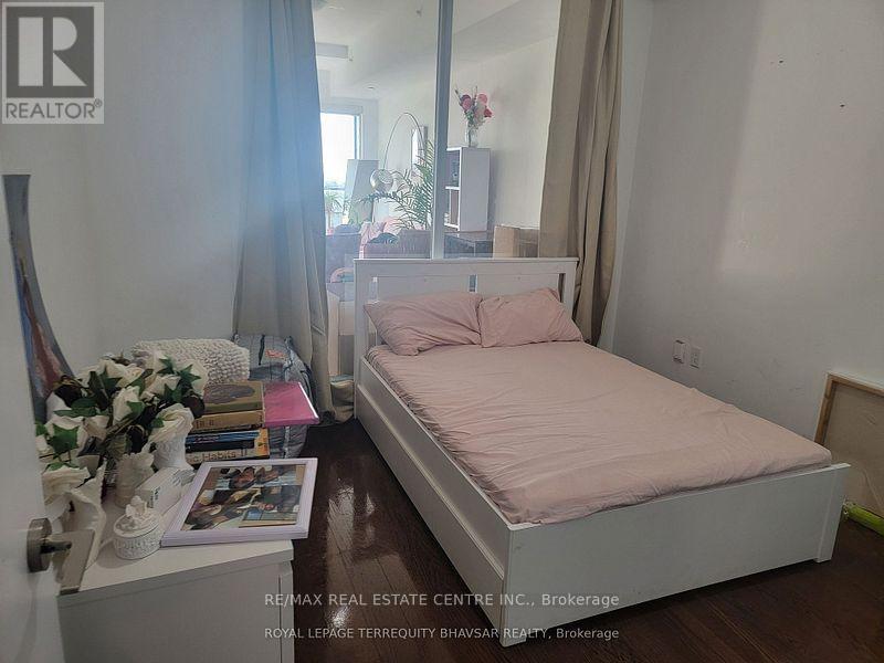 315 - 20 Shore Breeze Drive, Toronto, Ontario  M8V 1A1 - Photo 17 - W12674166