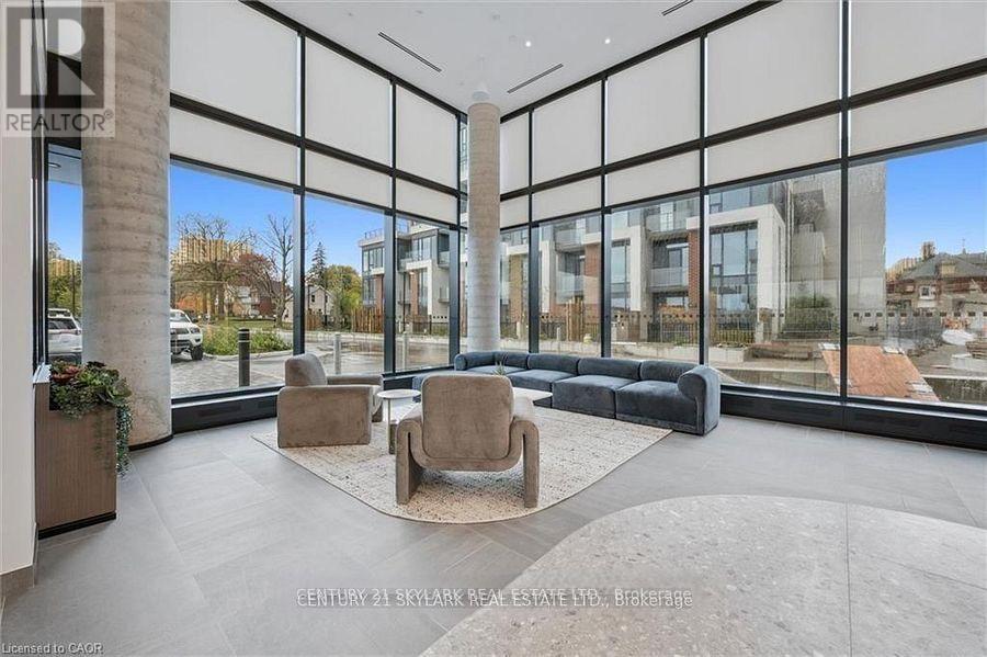 901 - 25 Wellington Street, Kitchener, Ontario  N2G 0G5 - Photo 3 - X12705282