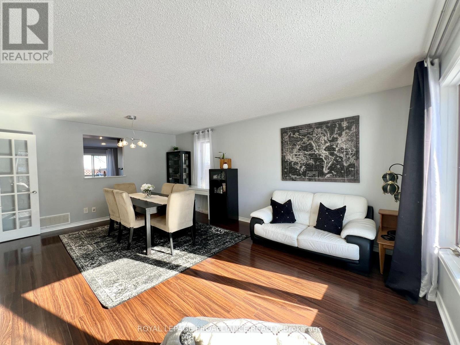 28 Oak Ridge Boulevard, Belleville, Ontario  K8N 5W1 - Photo 11 - X12750782