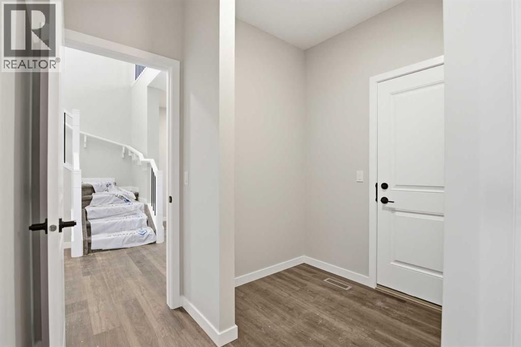 119 Chinook Winds Manor Sw, Airdrie, Alberta  T4B 5P9 - Photo 4 - A2260584