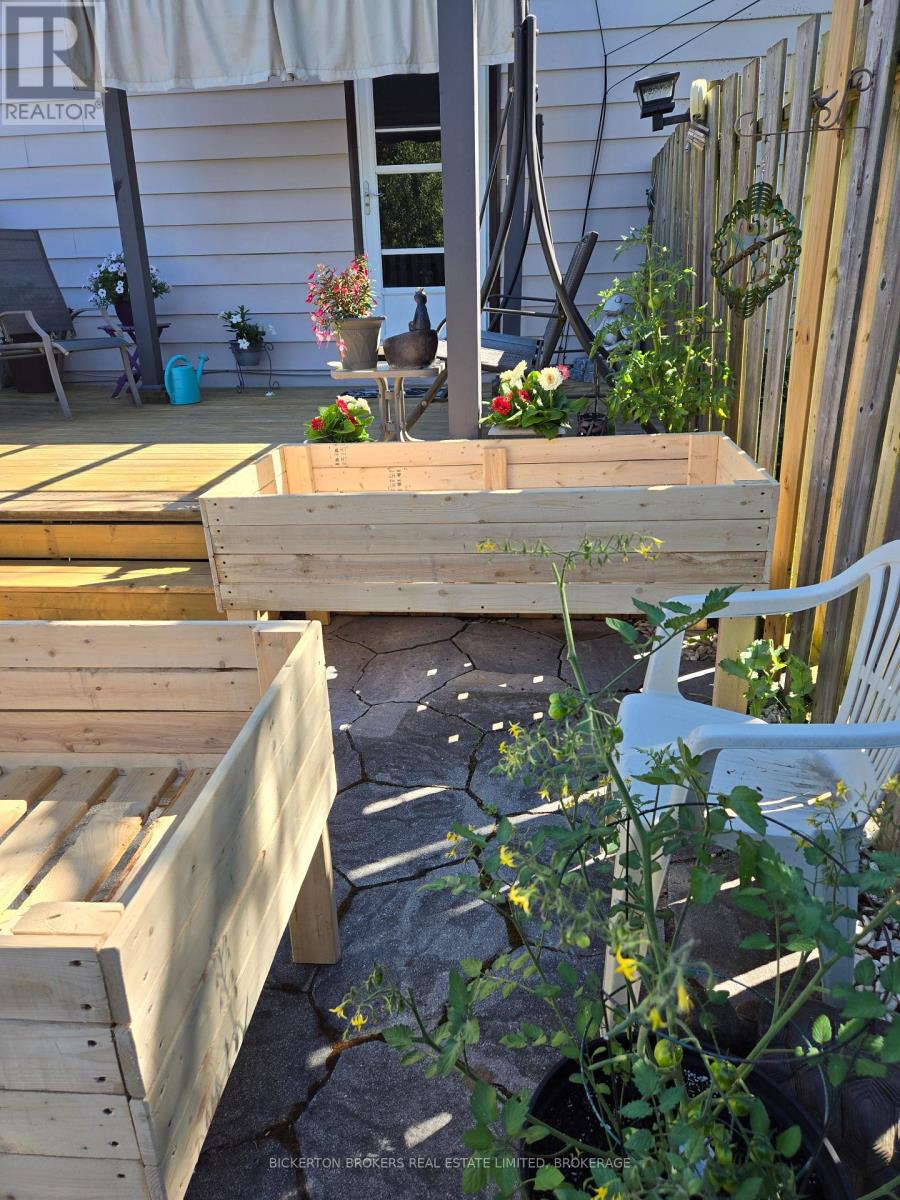 292 William Street N, Gananoque, Ontario  K7G 1S5 - Photo 32 - X12750748