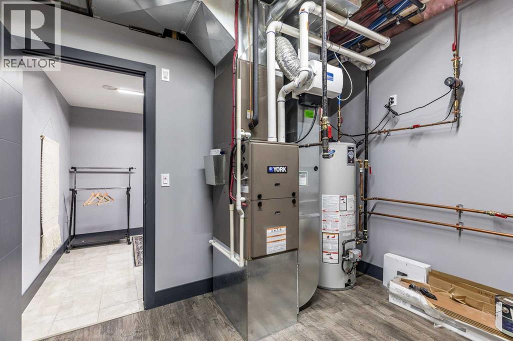 22 Palisades Lane Ne, Medicine Hat, Alberta  T1C 2B4 - Photo 45 - A2281155