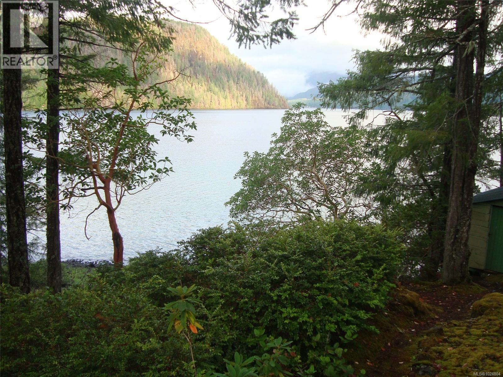 0 Vanderbuilt Island, Port Alberni, British Columbia