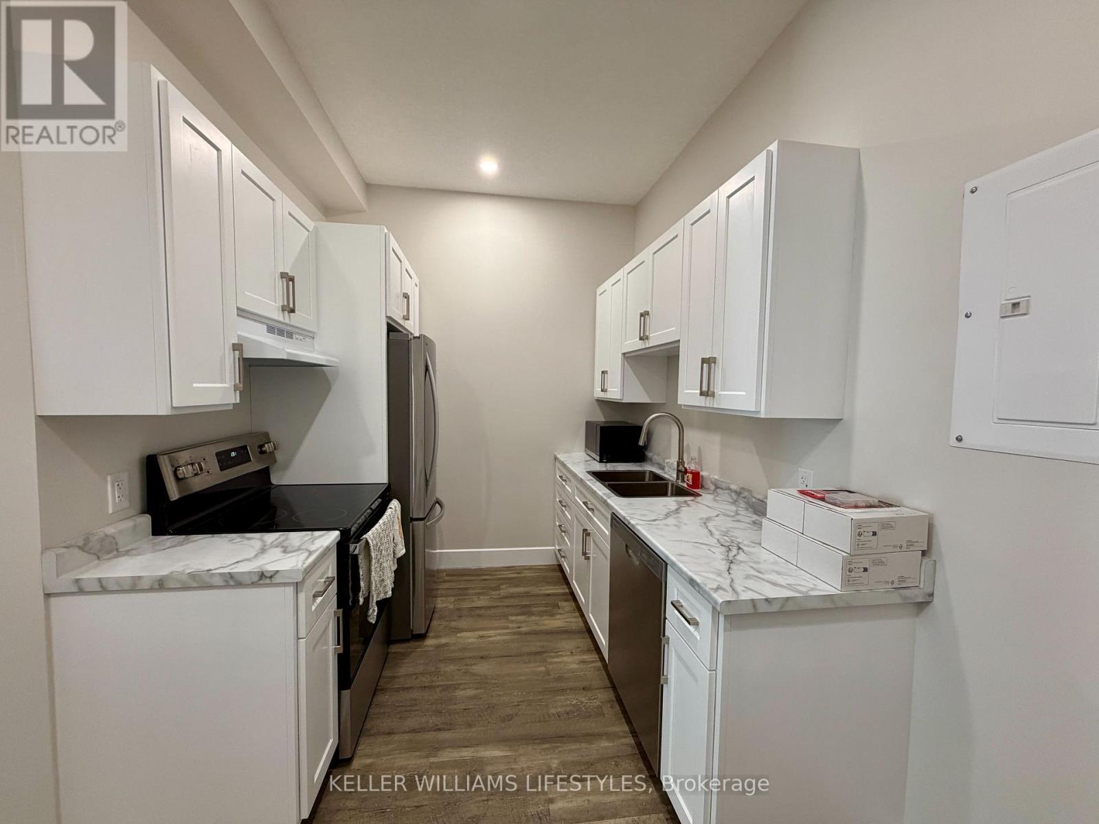 6 - 537 Talbot Street, St. Thomas, Ontario  N5P 1C3 - Photo 10 - X12750734