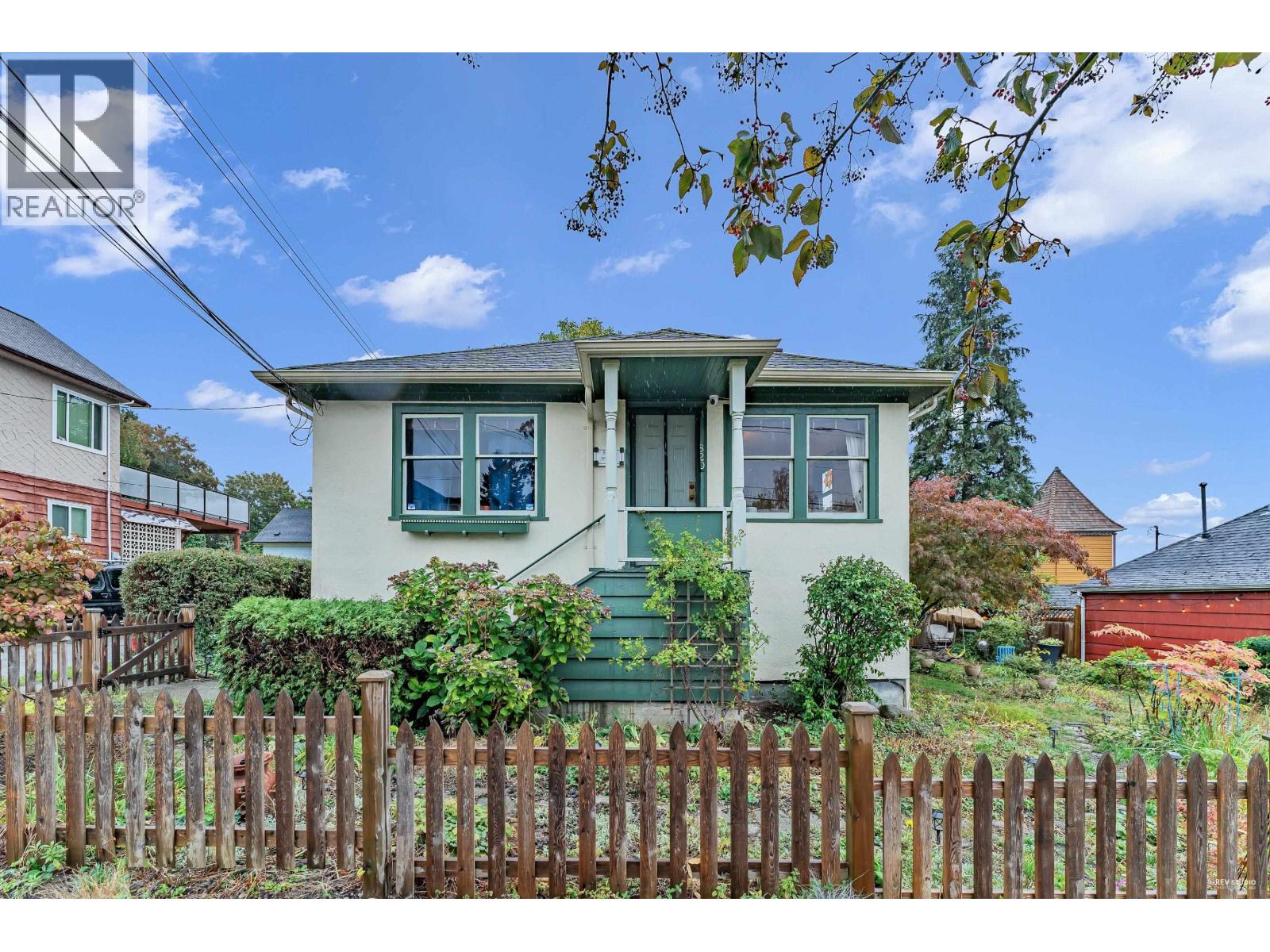 820 Third Avenue, New Westminster, British Columbia  V3M 1P2 - Photo 32 - R3085509