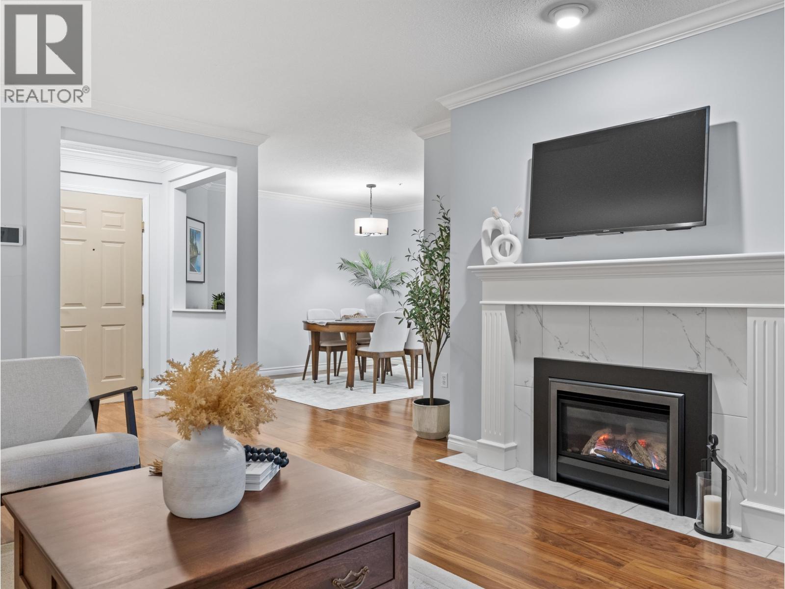 107 3690 Banff Court, North Vancouver, British Columbia  V7H 2Y7 - Photo 4 - R3085526