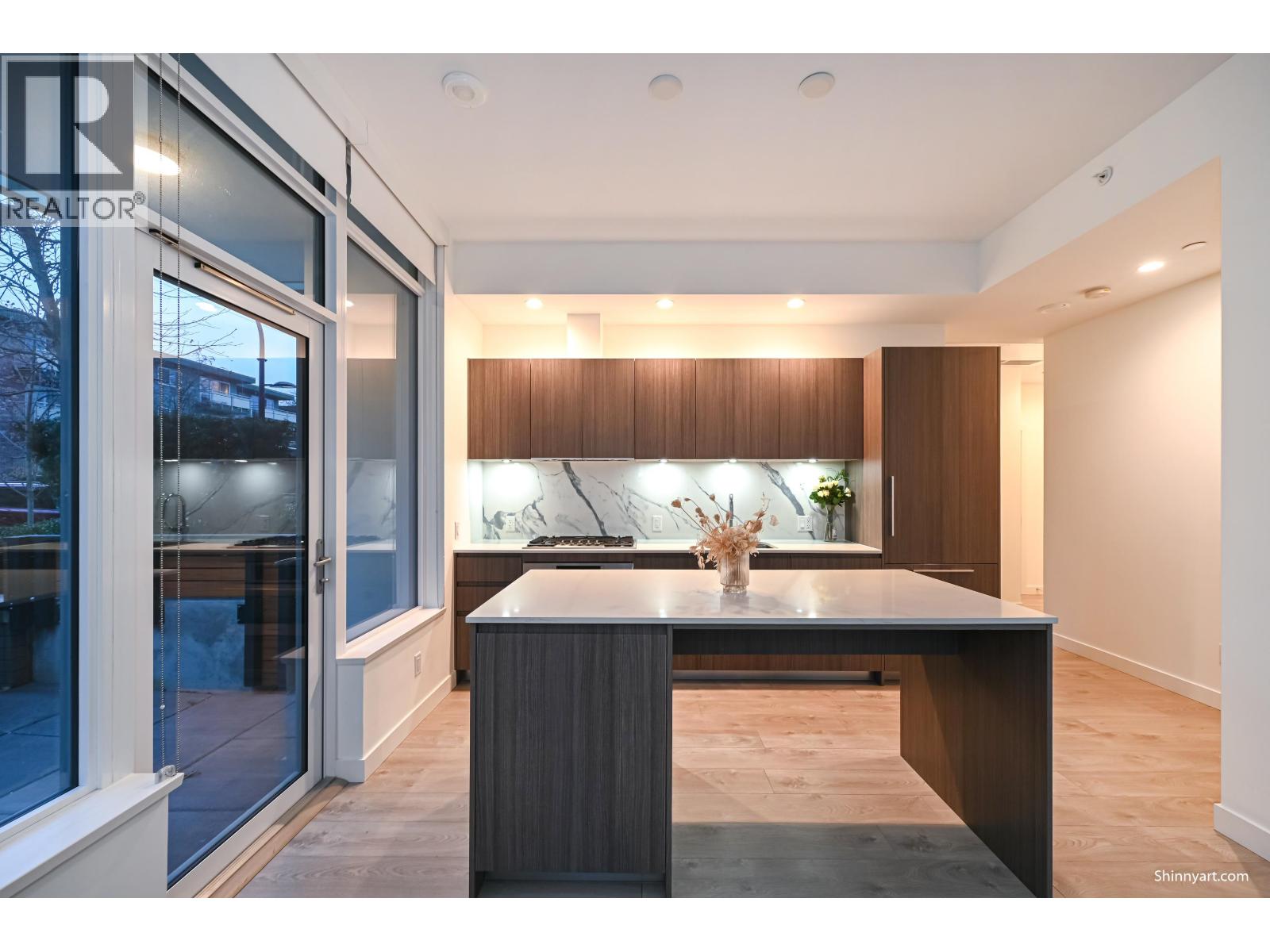 101 6463 Silver Avenue, Burnaby, British Columbia  V5H 0K4 - Photo 10 - R3085546