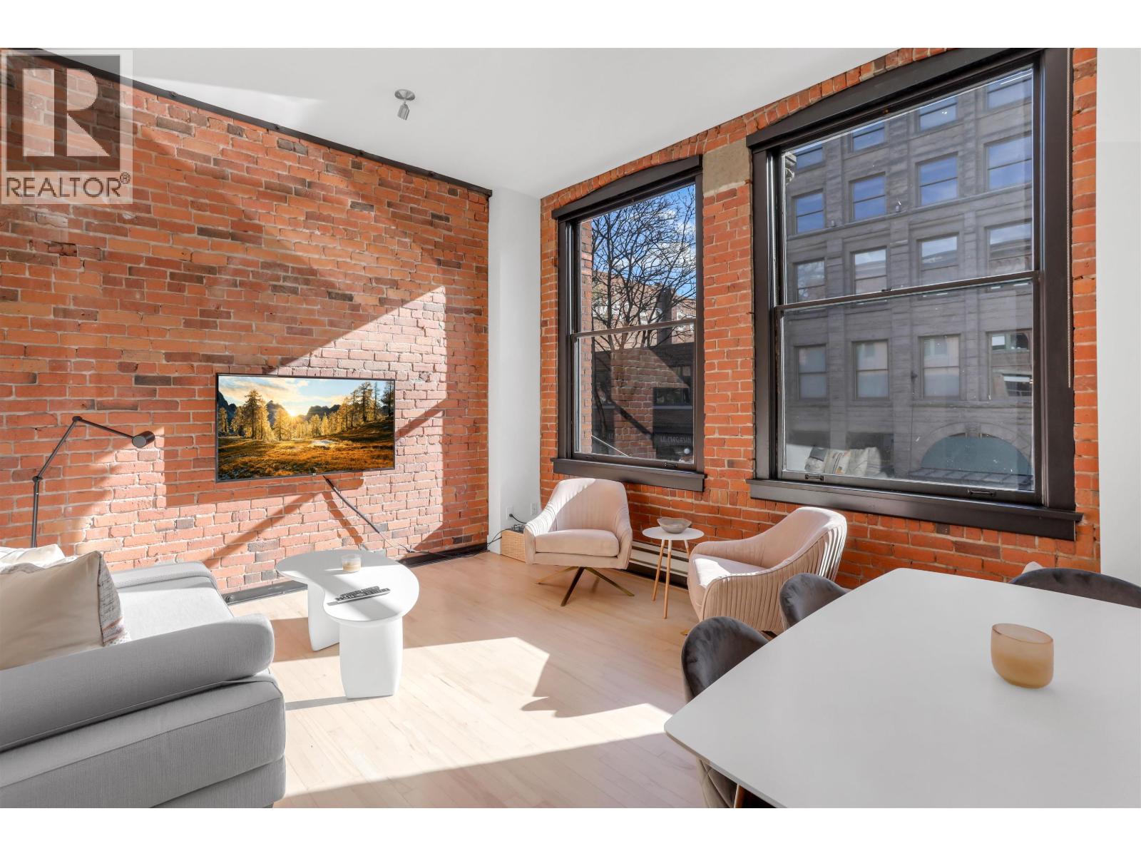 201 345 WATER STREET, Vancouver, British Columbia