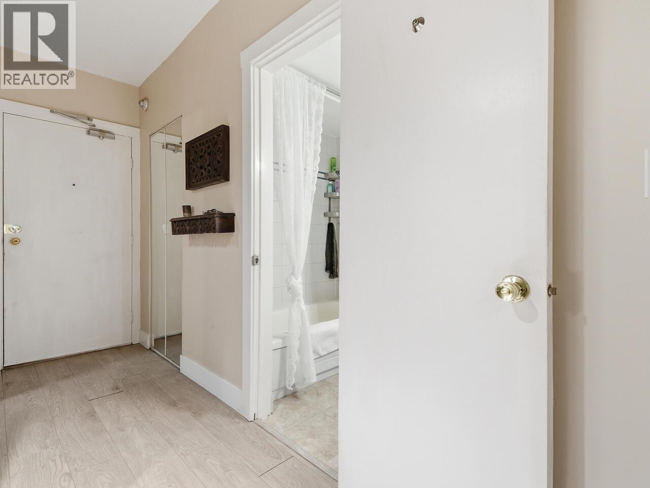 102 1655 Nelson Street, Vancouver, British Columbia  V6G 1M4 - Photo 3 - R3085567