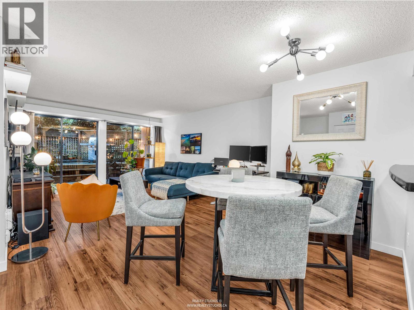 108 1955 Woodway Place, Burnaby, British Columbia  V5B 4S5 - Photo 7 - R3085580