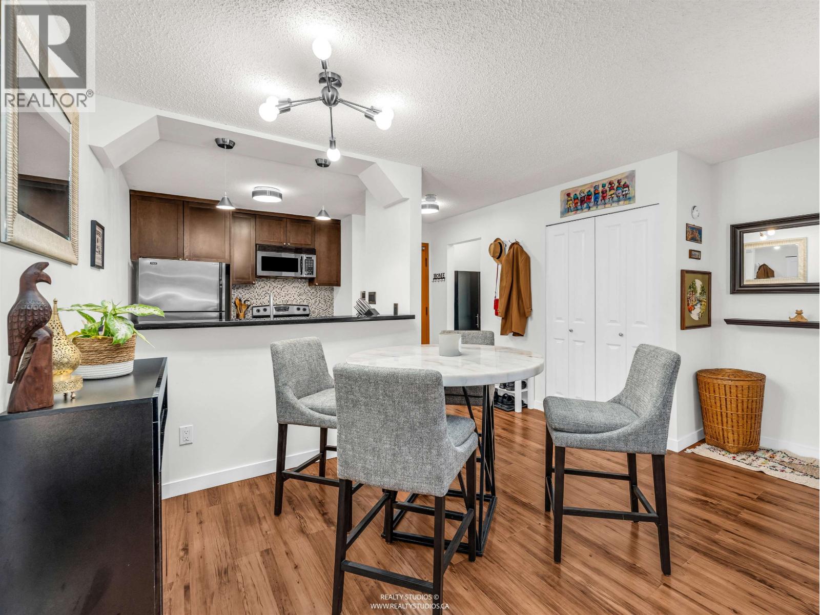 108 1955 Woodway Place, Burnaby, British Columbia  V5B 4S5 - Photo 8 - R3085580