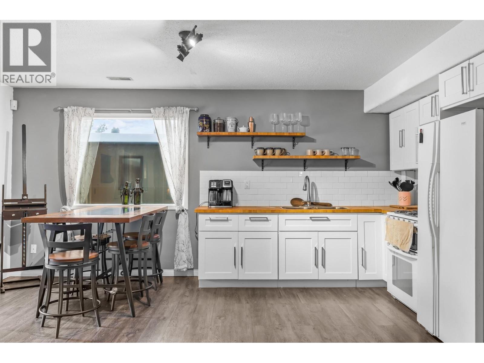 145 Magic Drive, Kelowna, British Columbia  V1V 1N2 - Photo 37 - 10374190