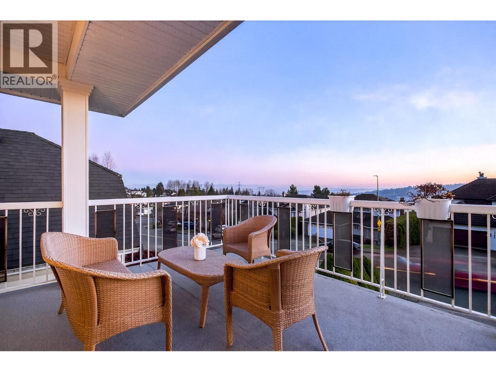 1365 Honeysuckle Lane, Coquitlam, British Columbia  V3E 2P1 - Photo 10 - R3085390