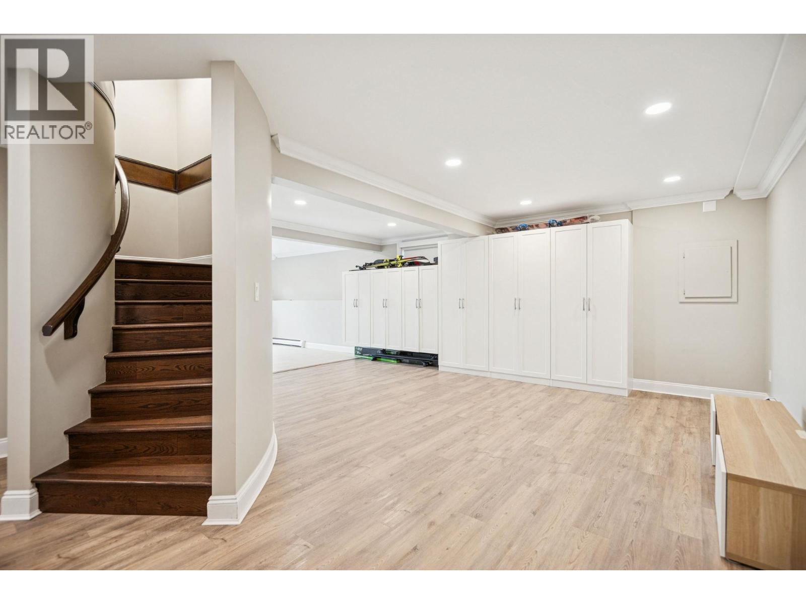 7536 Sequoia Road, Burnaby, British Columbia  V3N 4W9 - Photo 25 - R3085535