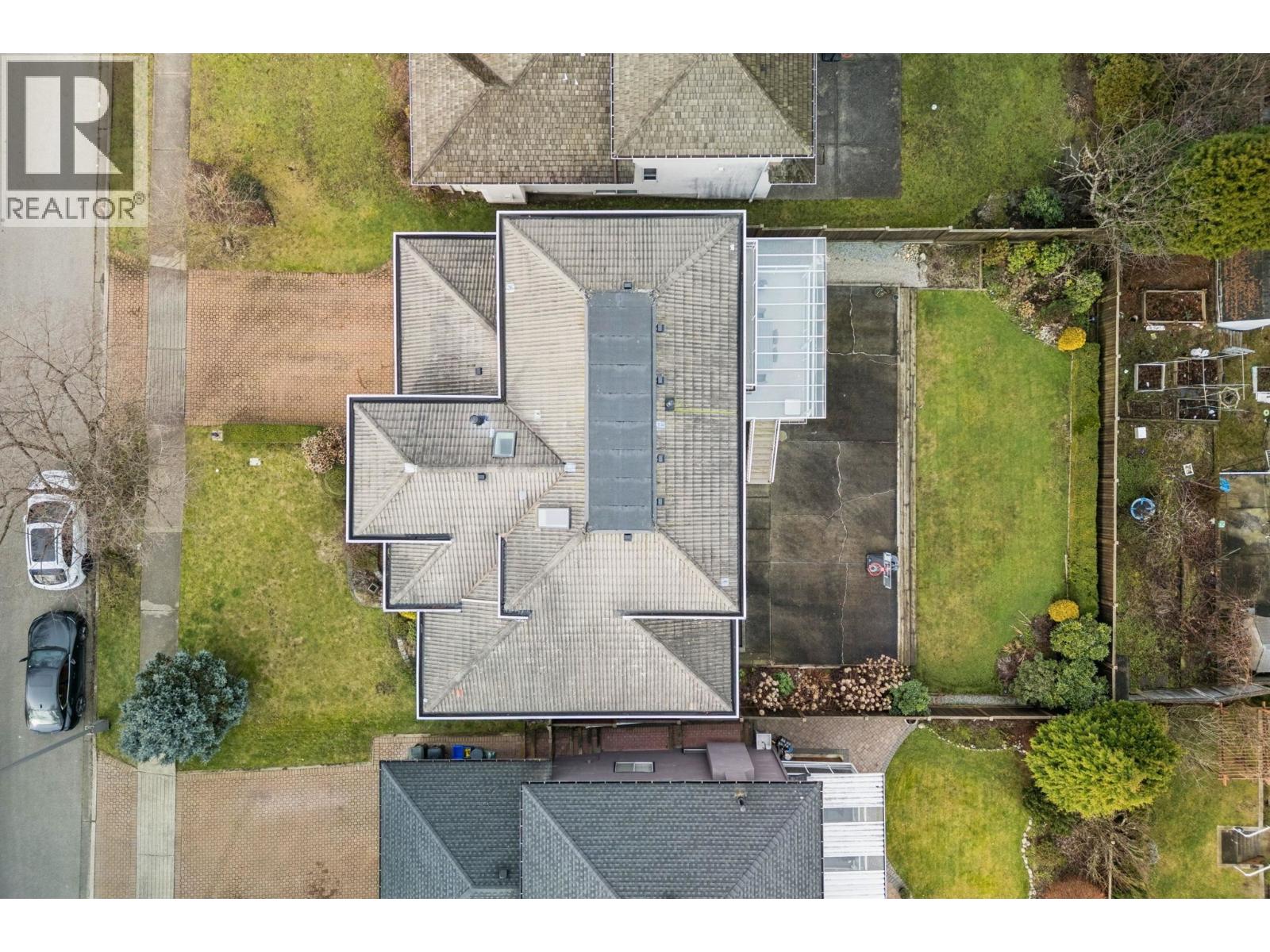 7536 Sequoia Road, Burnaby, British Columbia  V3N 4W9 - Photo 31 - R3085535