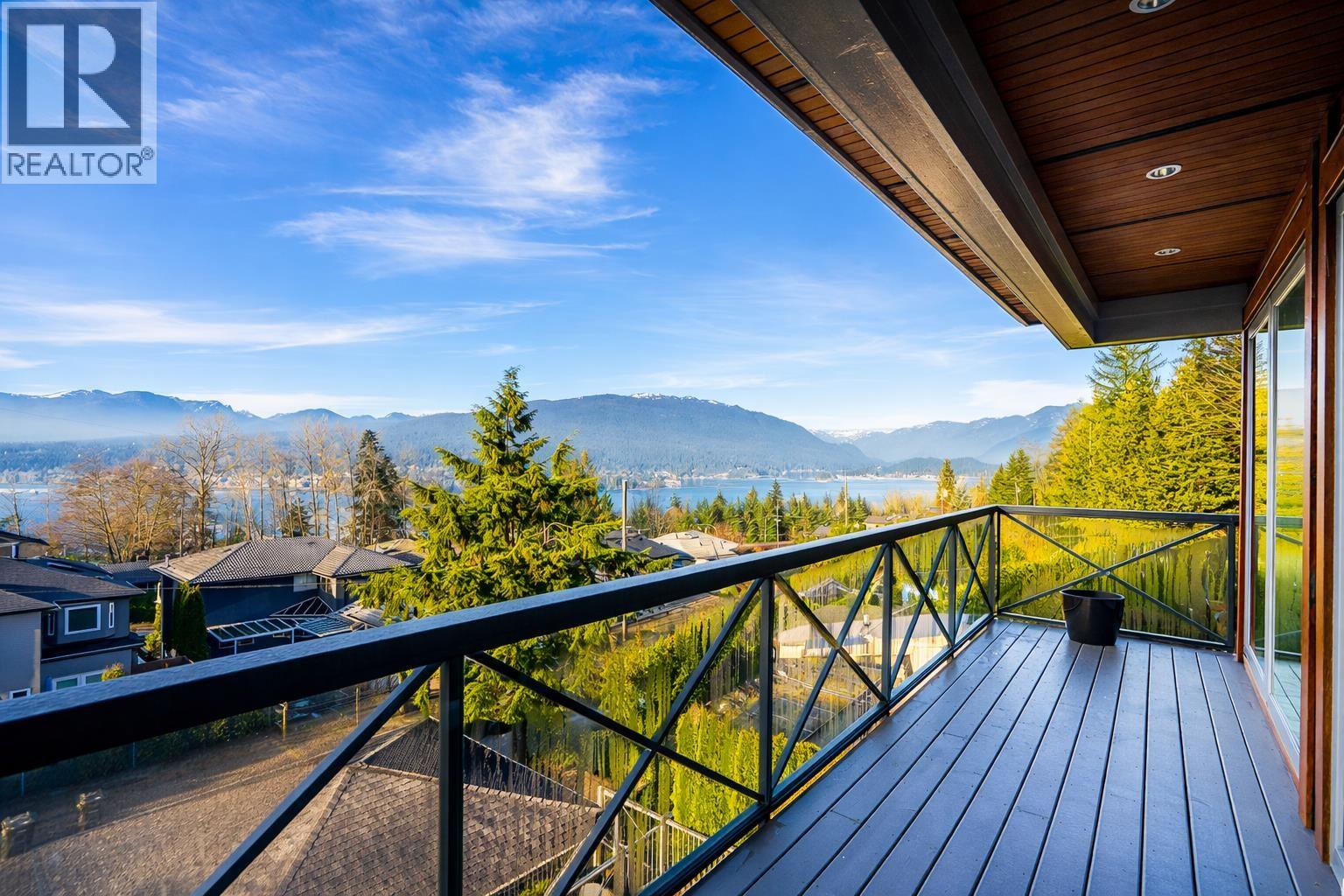 7329 Braeside Drive, Burnaby, British Columbia  V5A 1G2 - Photo 17 - R3085556