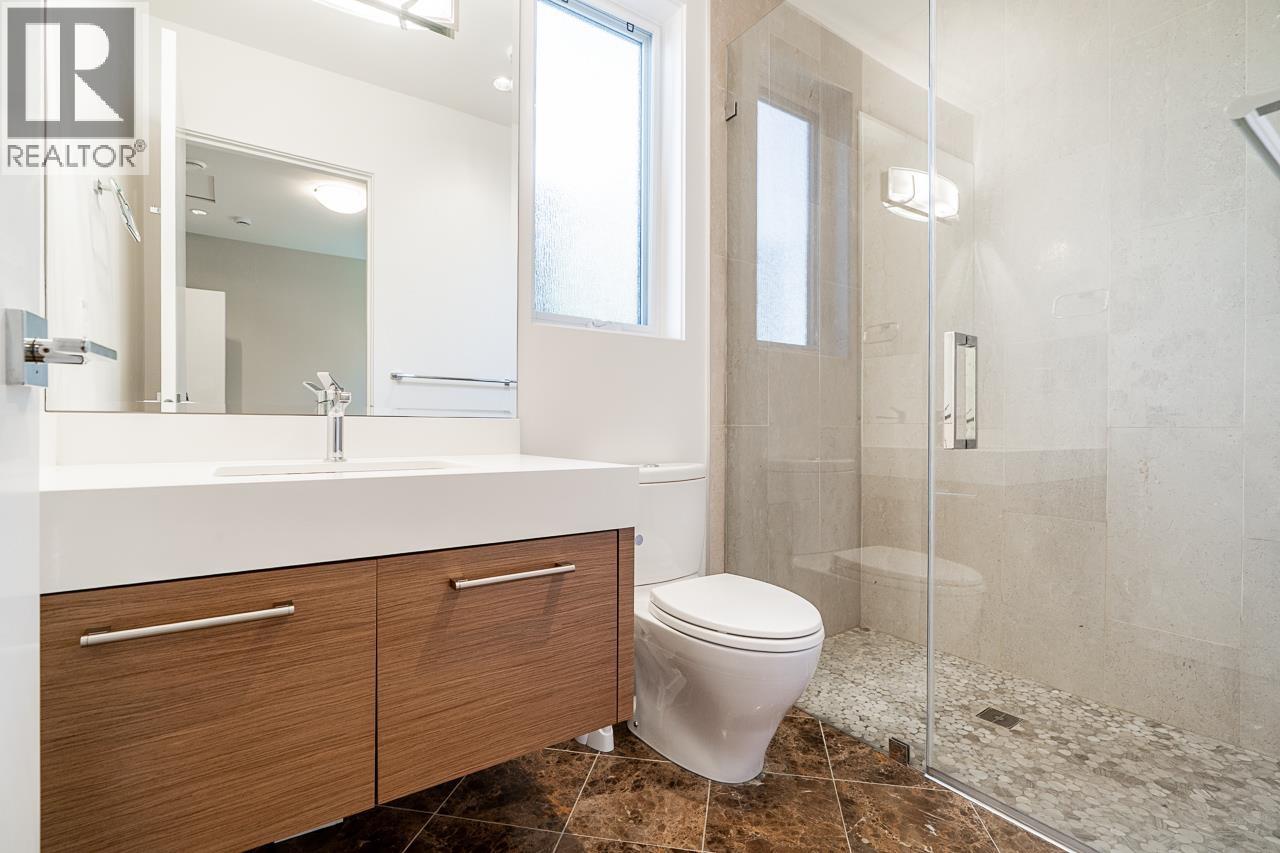 7329 Braeside Drive, Burnaby, British Columbia  V5A 1G2 - Photo 21 - R3085556