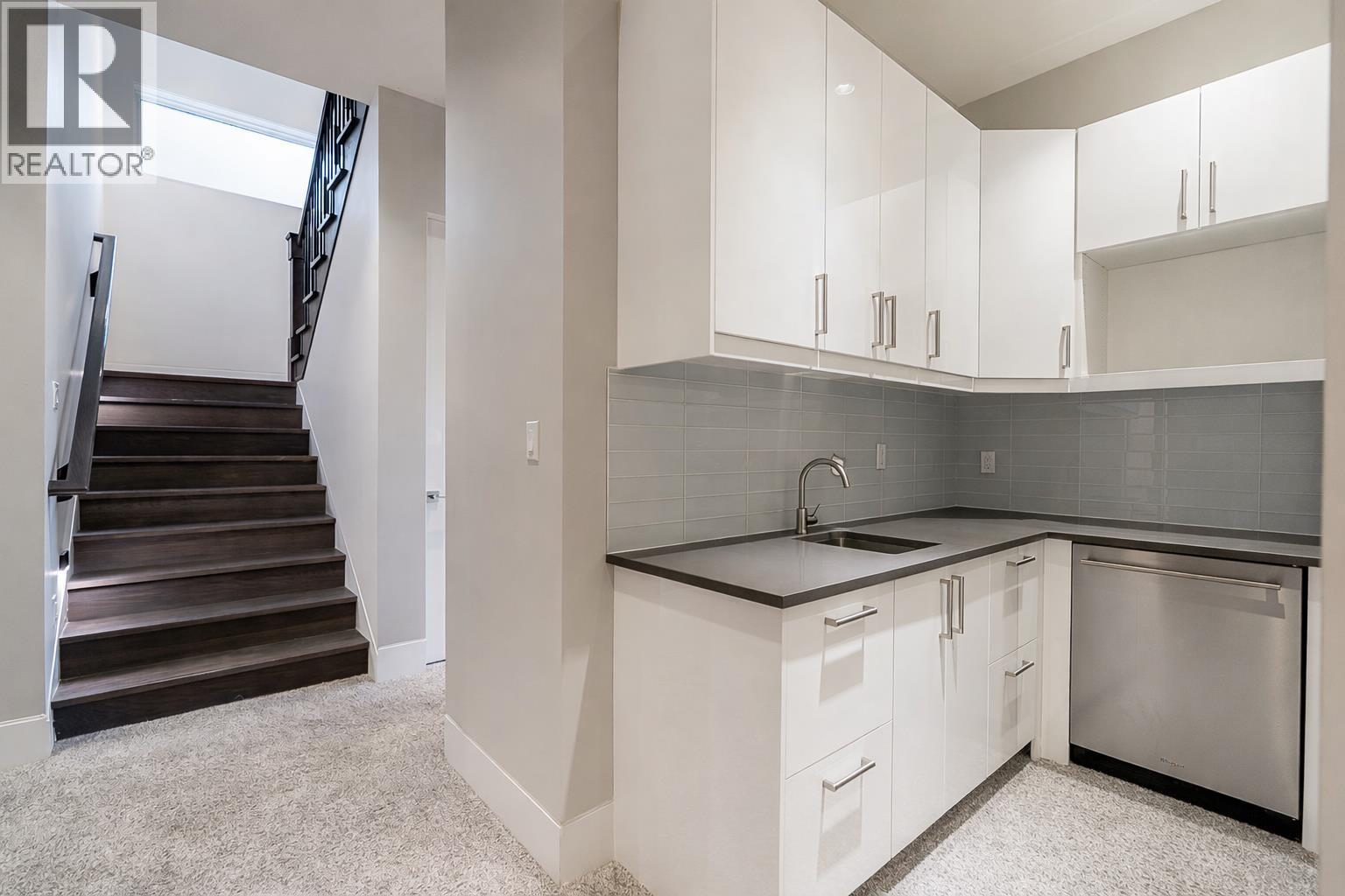 7329 Braeside Drive, Burnaby, British Columbia  V5A 1G2 - Photo 26 - R3085556