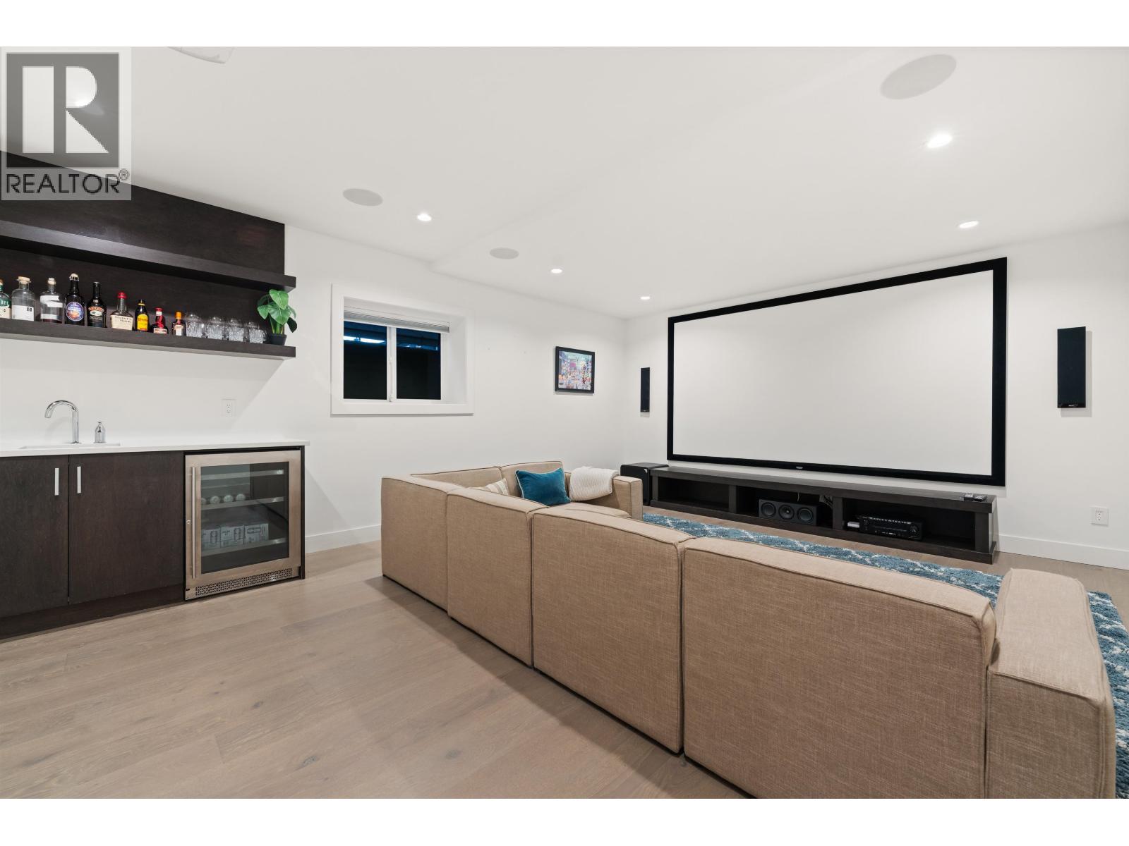 336 E Keith Road, North Vancouver, British Columbia  V7L 1V7 - Photo 25 - R3085599