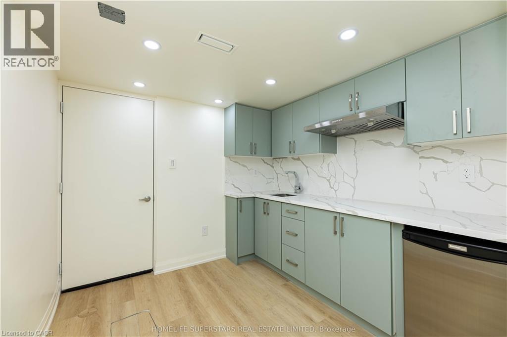 211 Granite Ridge Trail Unit# Lower, Hamilton, Ontario  L8B 1Z1 - Photo 9 - 40802458