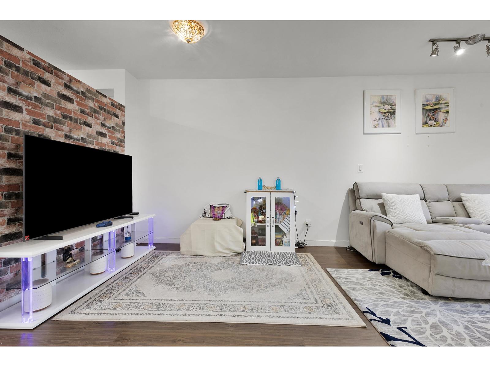 166 18701 66 Avenue, Surrey, British Columbia  V3S 4P3 - Photo 3 - R3084667