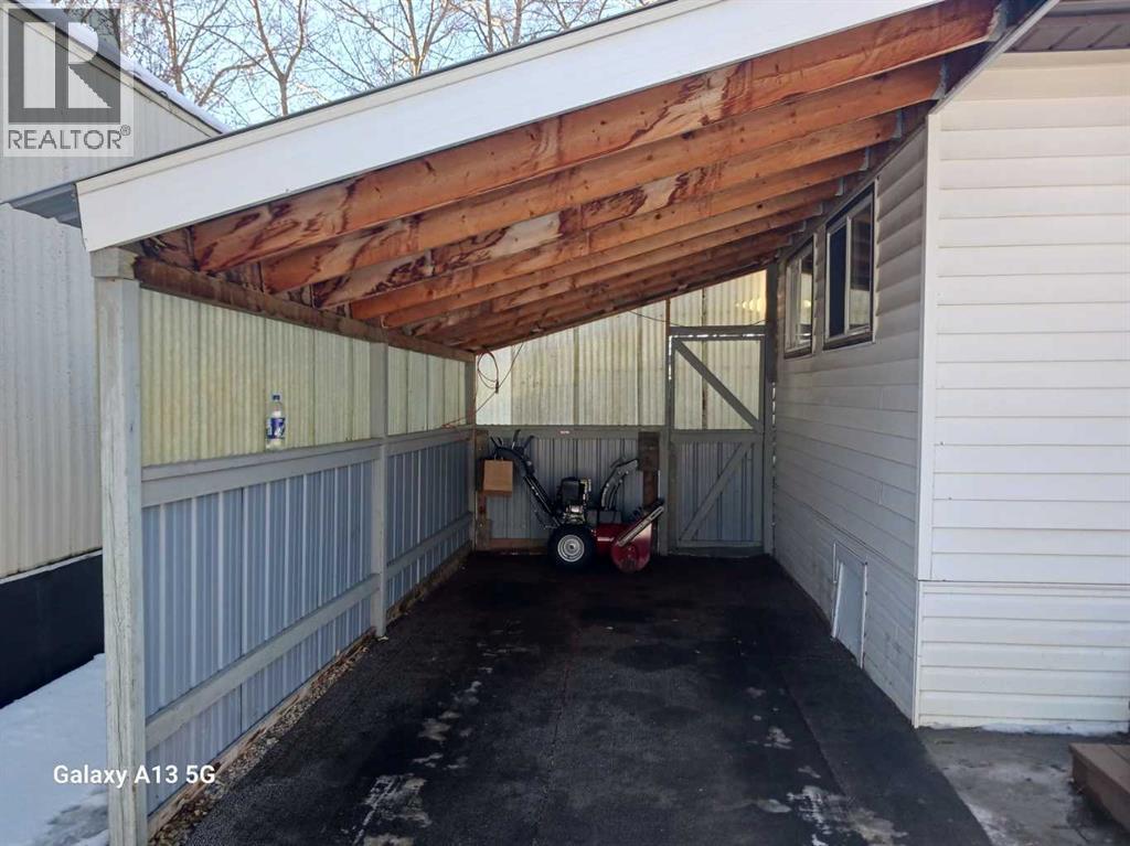 26 Westwood Court, Innisfail, Alberta  T4G 1S2 - Photo 2 - A2279493