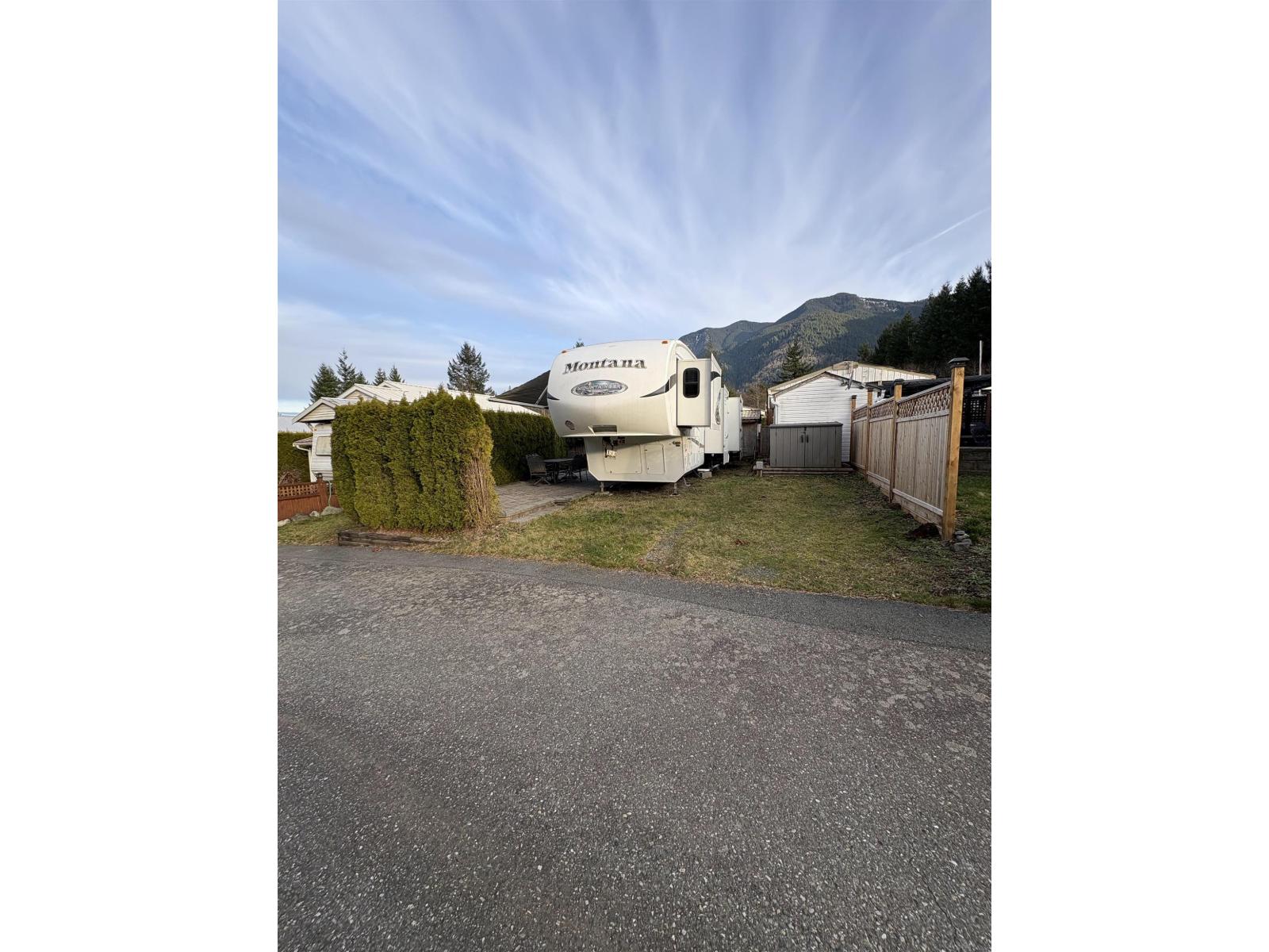 133 1436 Frost Road, Columbia Valley, Cultus Lake, British Columbia  V2R 4X8 - Photo 5 - R3082851