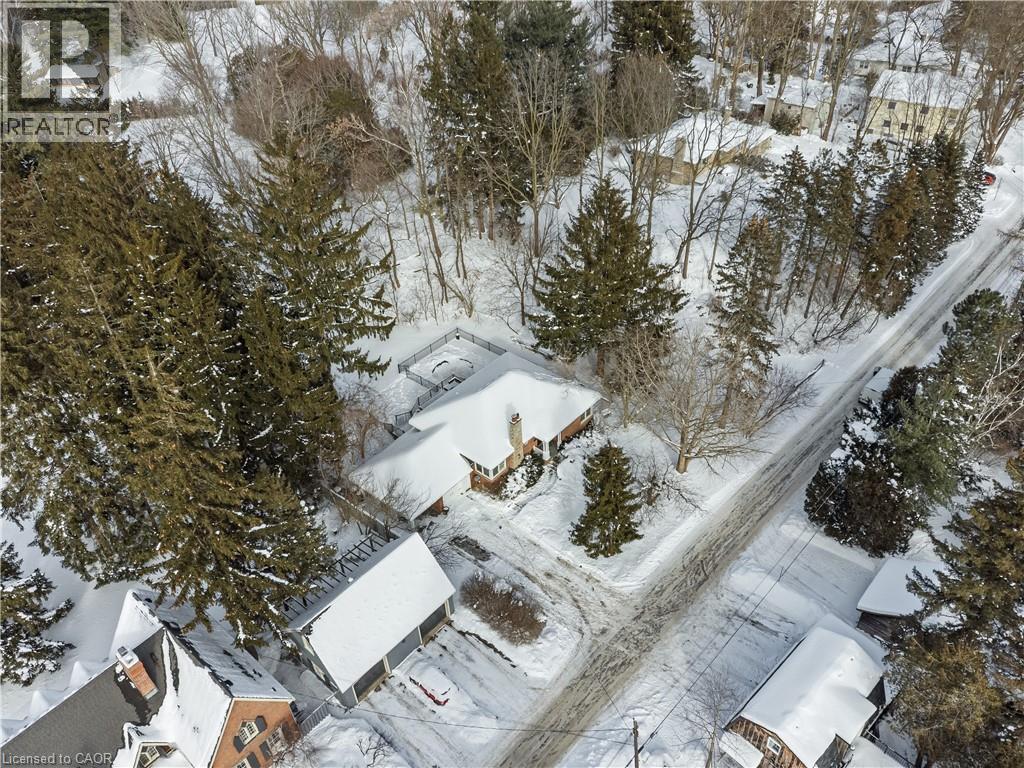 3 Fallsview Road, Hamilton, Ontario  L9H 5J7 - Photo 46 - 40802021