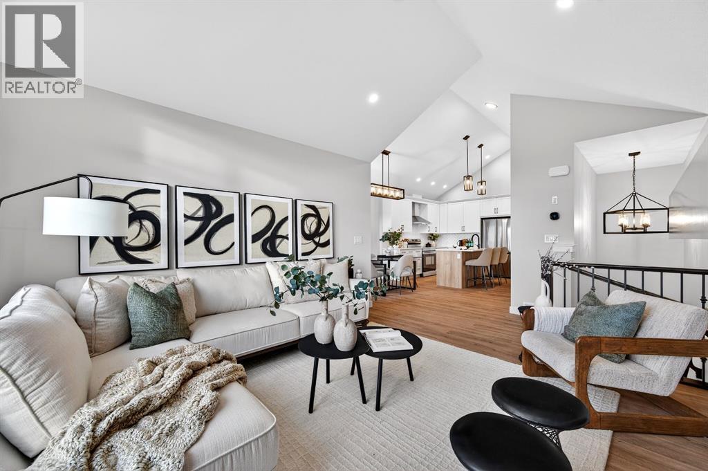 2242 Bayview Drive Sw, Airdrie, Alberta  T4B 5N4 - Photo 4 - A2279707