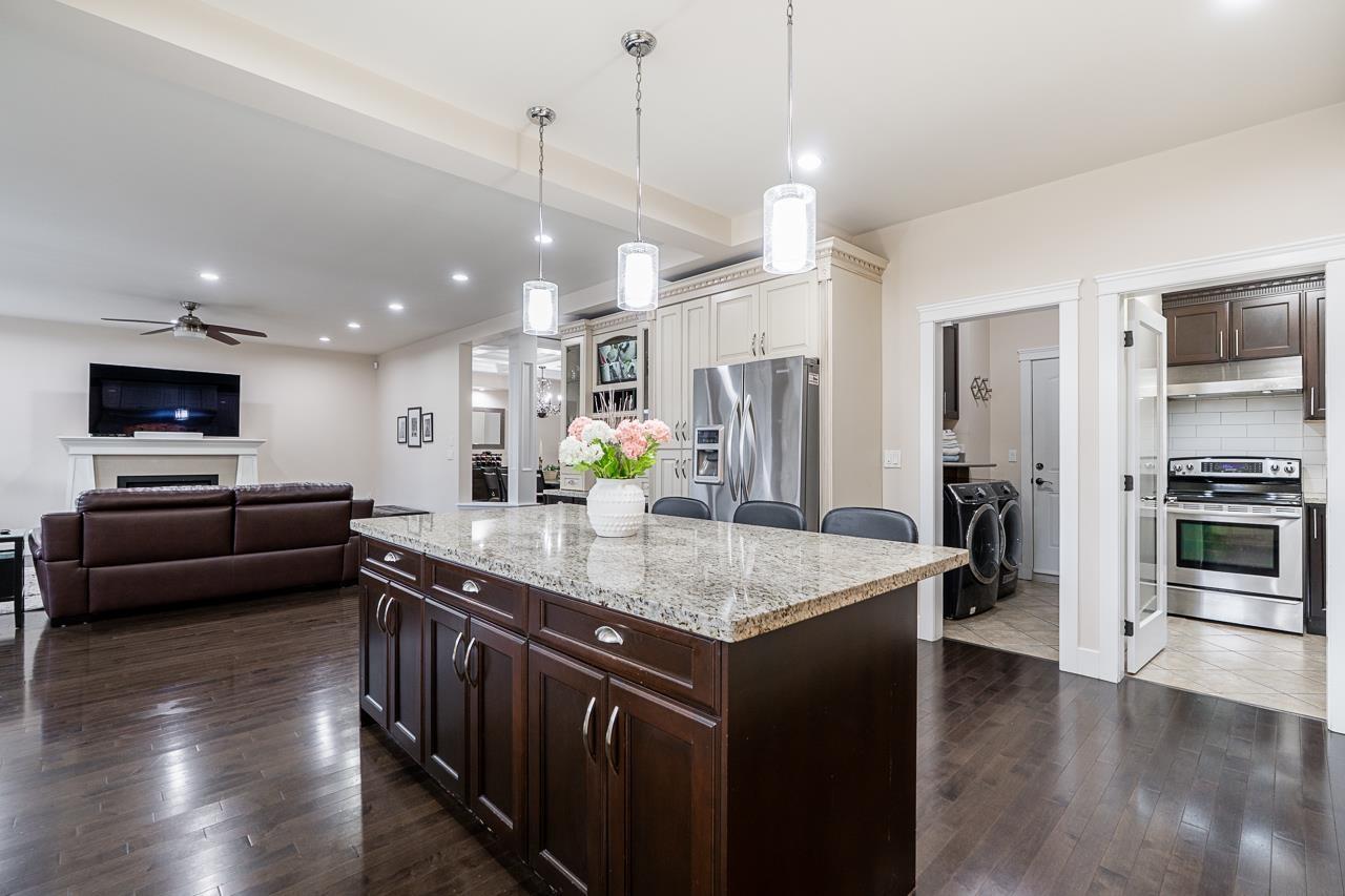 16768 57a Avenue, Surrey, British Columbia  V3S 1H8 - Photo 6 - R3085076