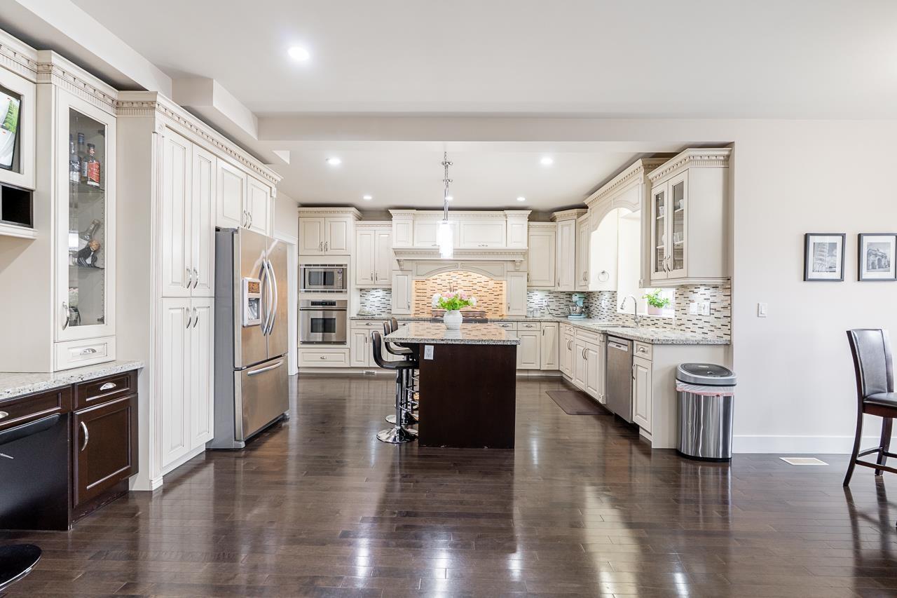 16768 57a Avenue, Surrey, British Columbia  V3S 1H8 - Photo 4 - R3085076