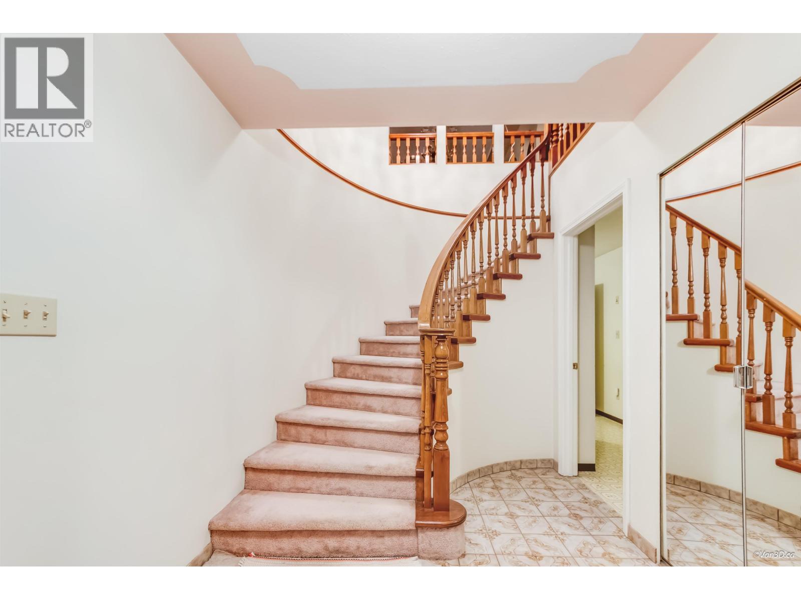 2721 Grant Street, Vancouver, British Columbia  V5K 3H1 - Photo 4 - R3085587