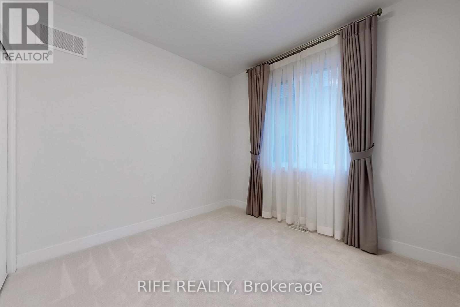 234 Sikura Circle, Aurora, Ontario  L4G 3Y8 - Photo 34 - N12750728