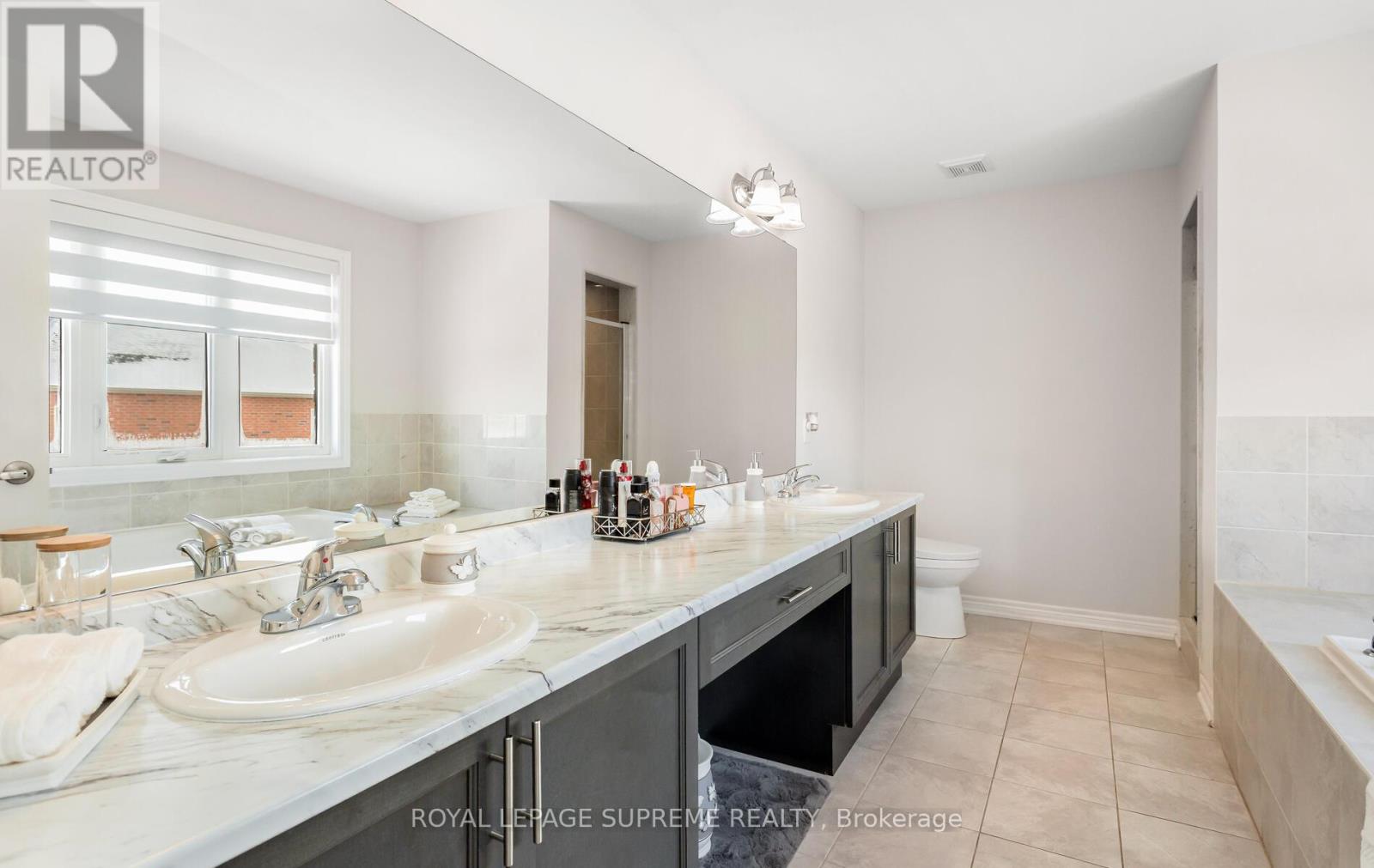 95 Selby Crescent, Bradford West Gwillimbury (Bradford), Ontario  L3Z 0V3 - Photo 25 - N12750762