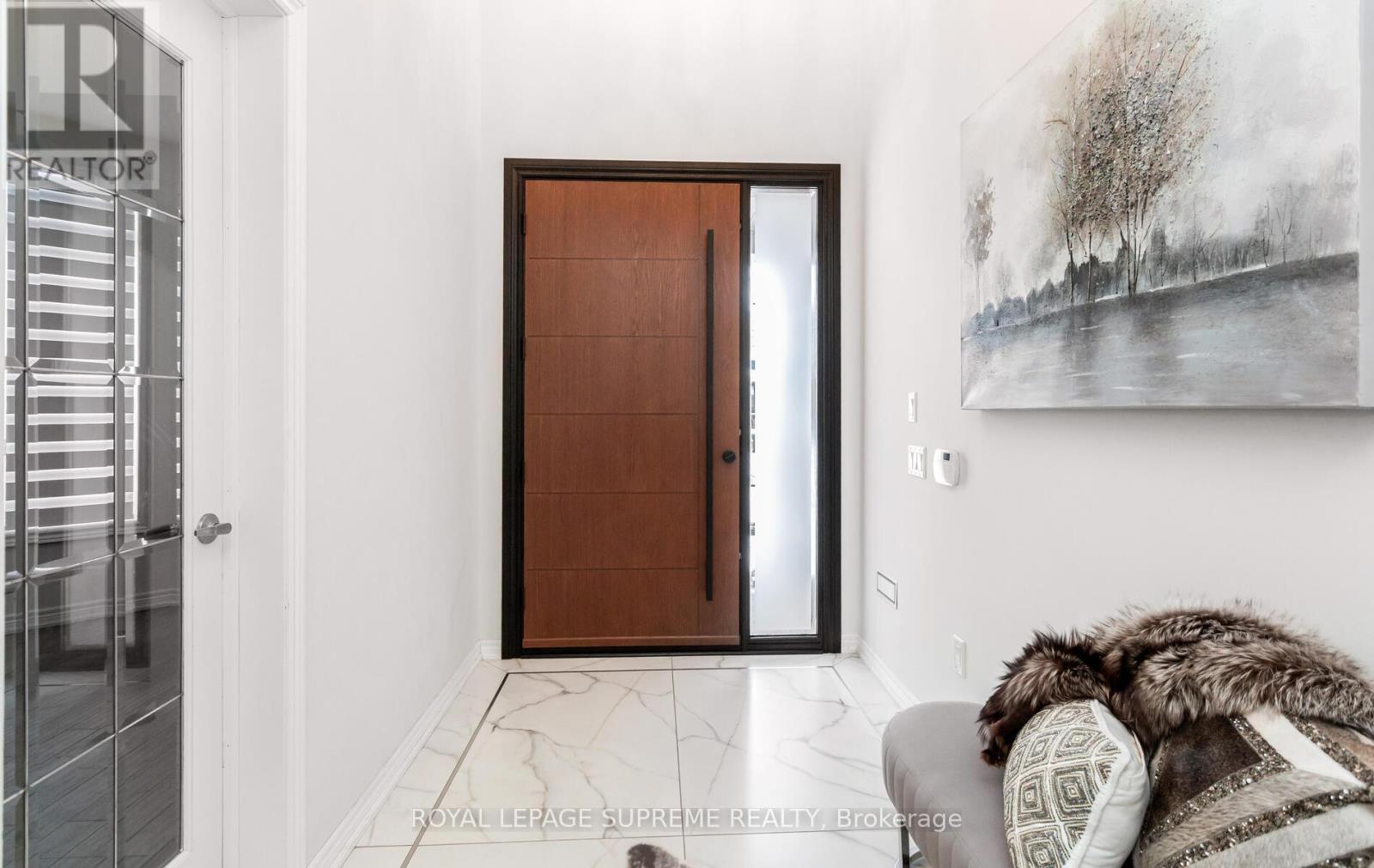 95 Selby Crescent, Bradford West Gwillimbury (Bradford), Ontario  L3Z 0V3 - Photo 3 - N12750762