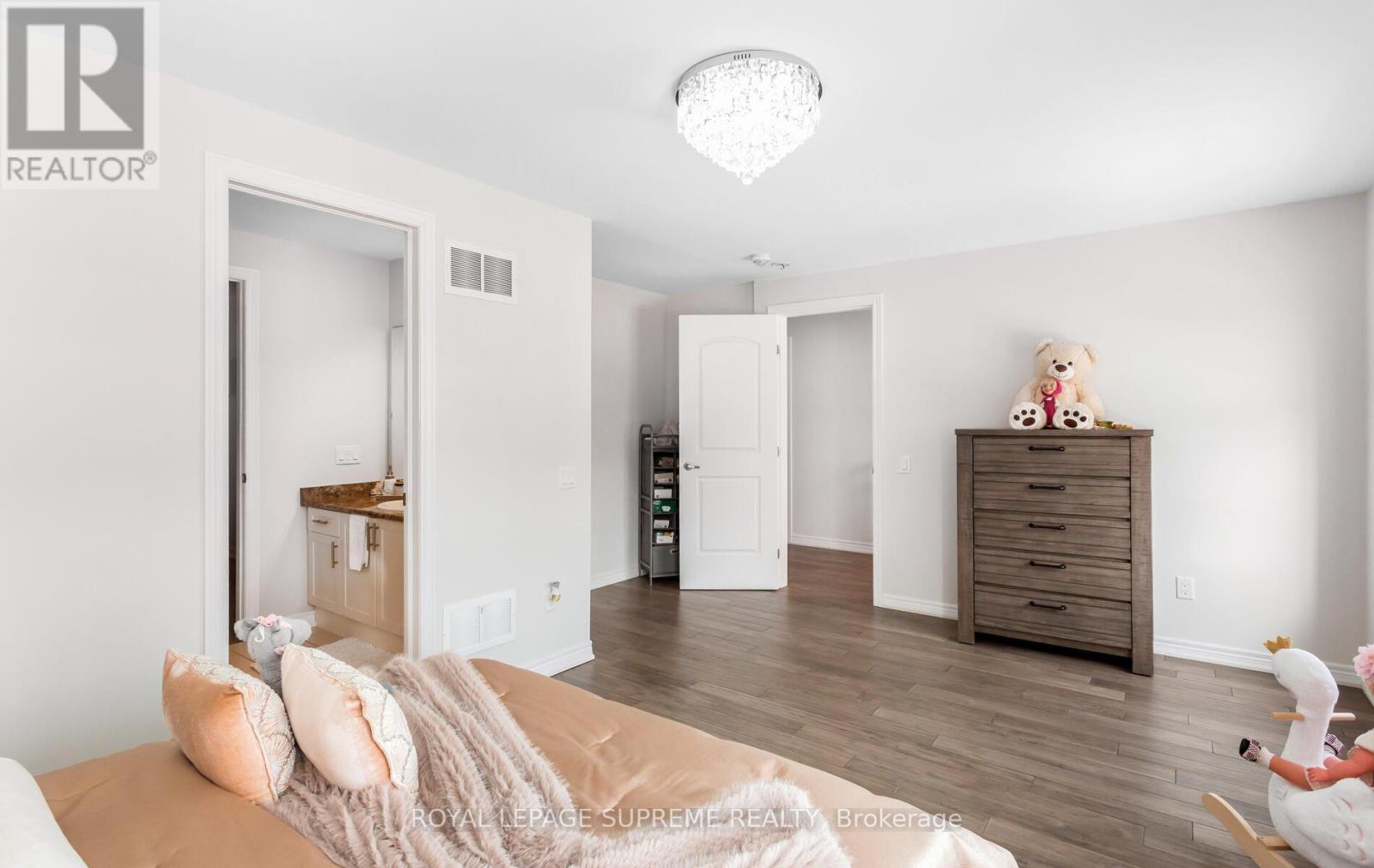 95 Selby Crescent, Bradford West Gwillimbury (Bradford), Ontario  L3Z 0V3 - Photo 34 - N12750762