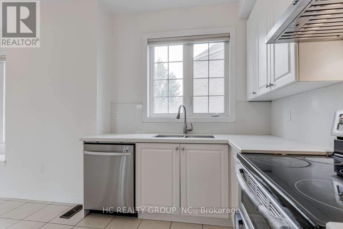 106 - 15 Old Colony Road, Richmond Hill, Ontario  L4E 4L5 - Photo 12 - N12750792