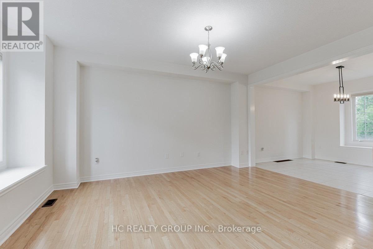 106 - 15 Old Colony Road, Richmond Hill, Ontario  L4E 4L5 - Photo 5 - N12750792