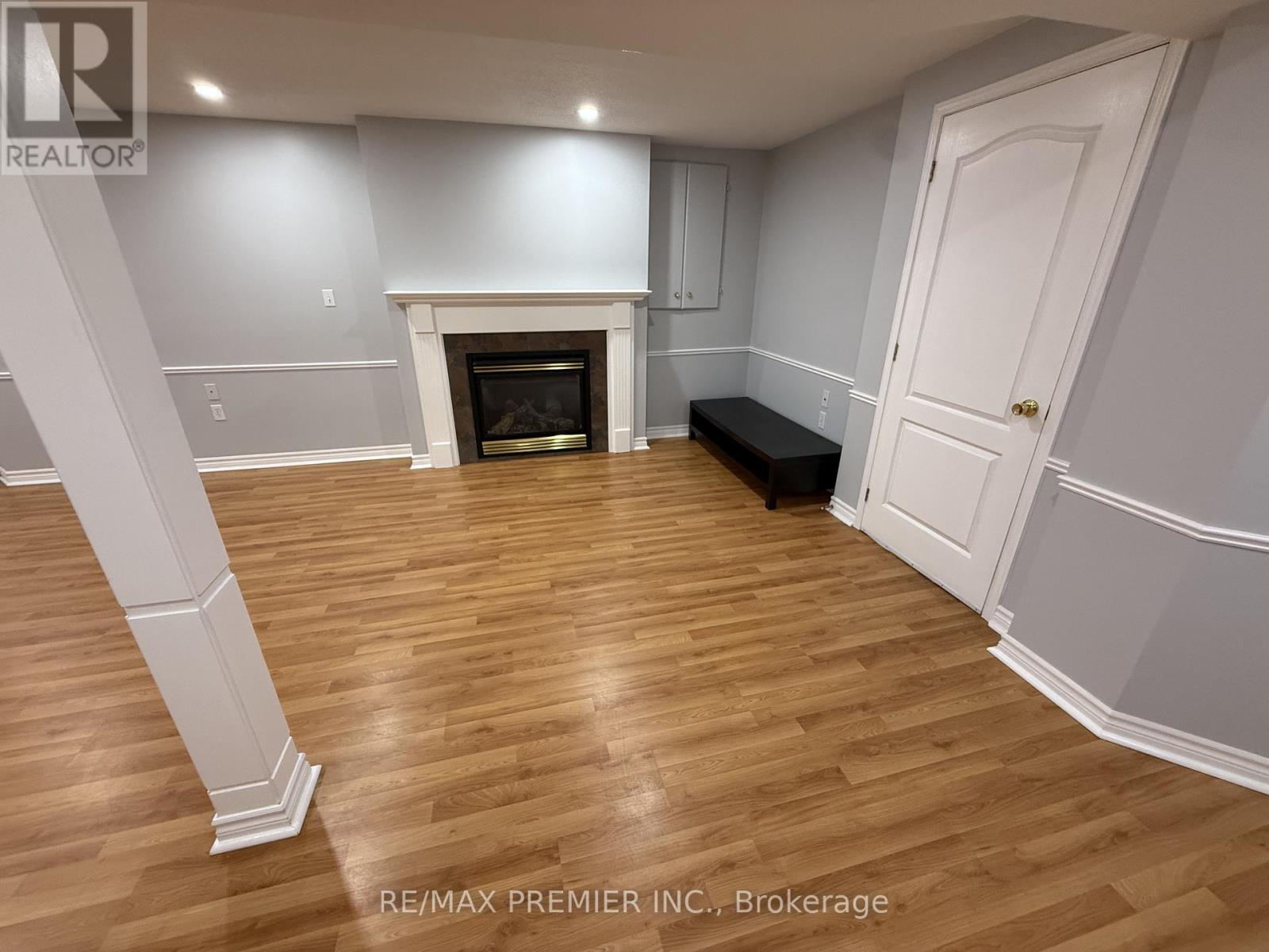 Lower - 54 Castlepoint Drive, Vaughan, Ontario  L4H 1B8 - Photo 9 - N12750802