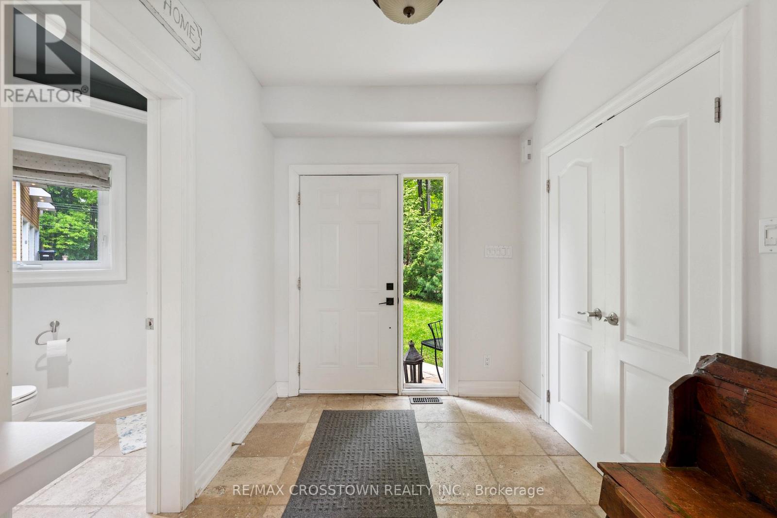 2240 South Orr Lake Road, Springwater, Ontario  L0L 1P0 - Photo 17 - S12750724