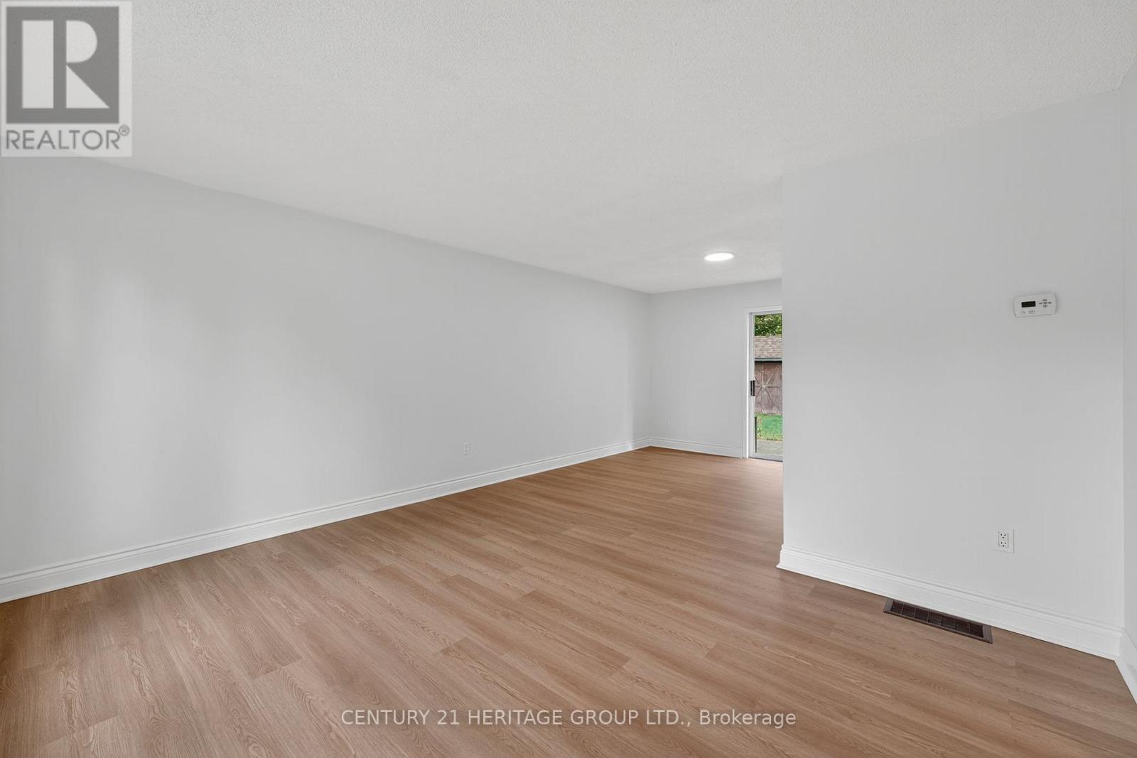 1087 County Rd 42, Clearview, Ontario  L0M 1S0 - Photo 21 - S12671990